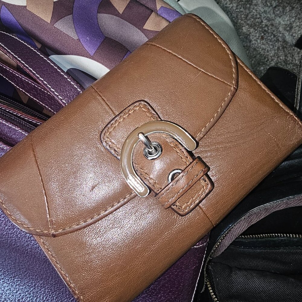 Coach bundle - image 9